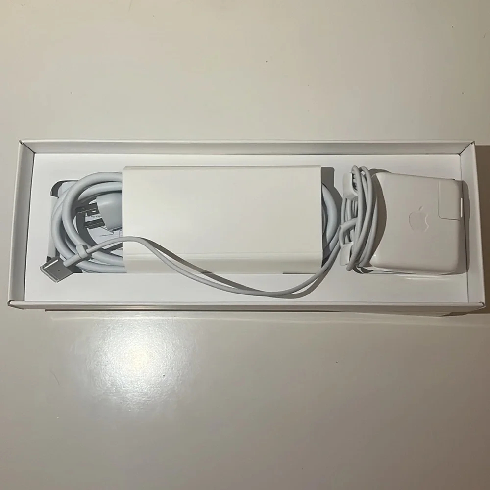 MacBook Pro 2015 Charger 45W MagSafe 2 Power Adapter